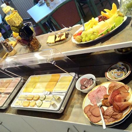 Haus Am Kurpark Hotel Garni 바트스테벤 외부 사진