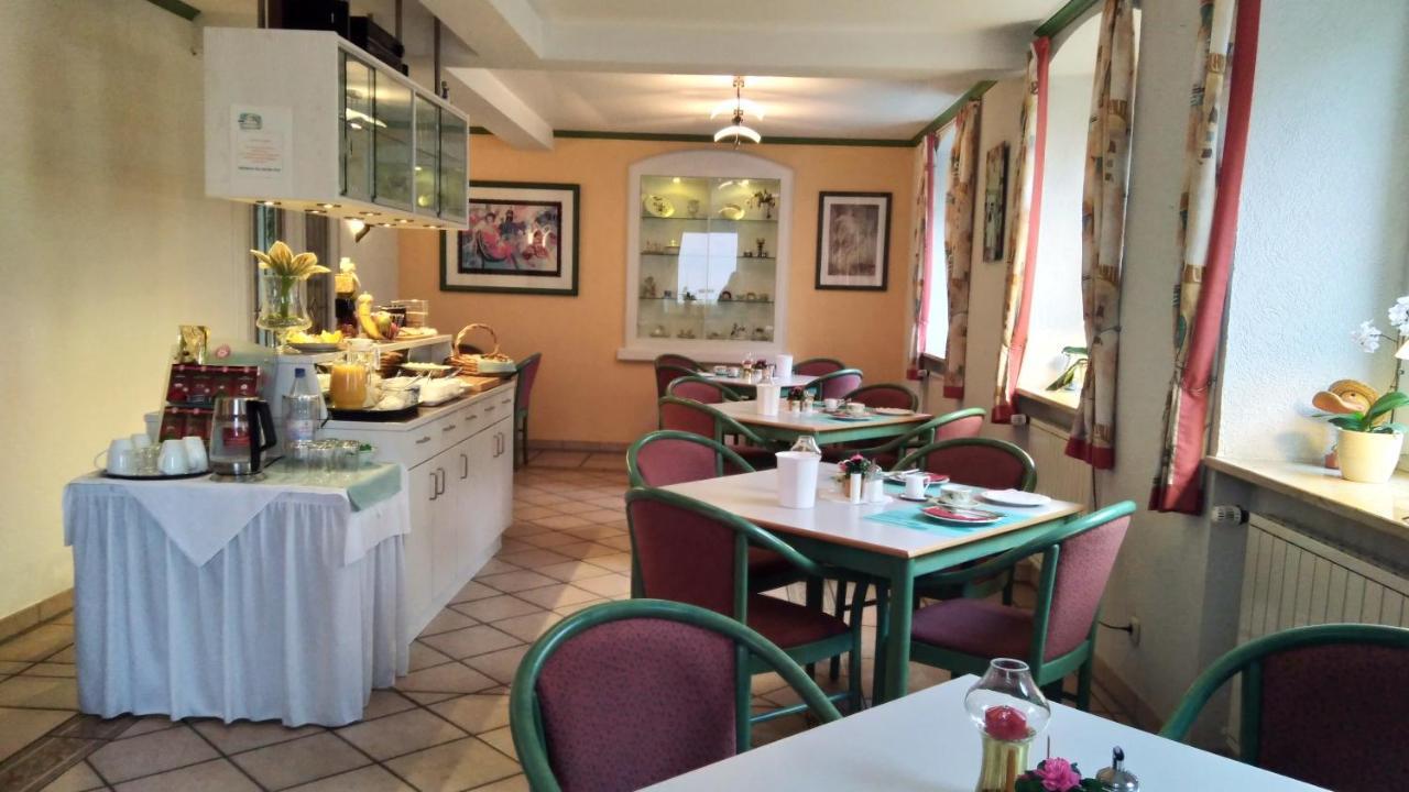 Haus Am Kurpark Hotel Garni 바트스테벤 외부 사진