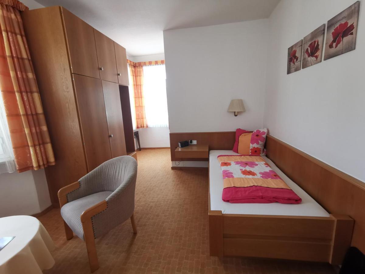 Haus Am Kurpark Hotel Garni 바트스테벤 외부 사진