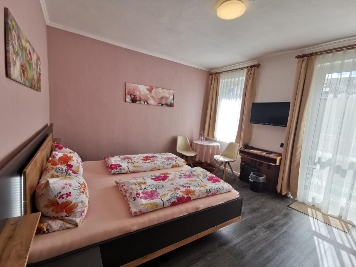 Haus Am Kurpark Hotel Garni 바트스테벤 외부 사진
